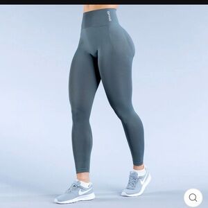 DFYNE DYNAMIC grey leggings